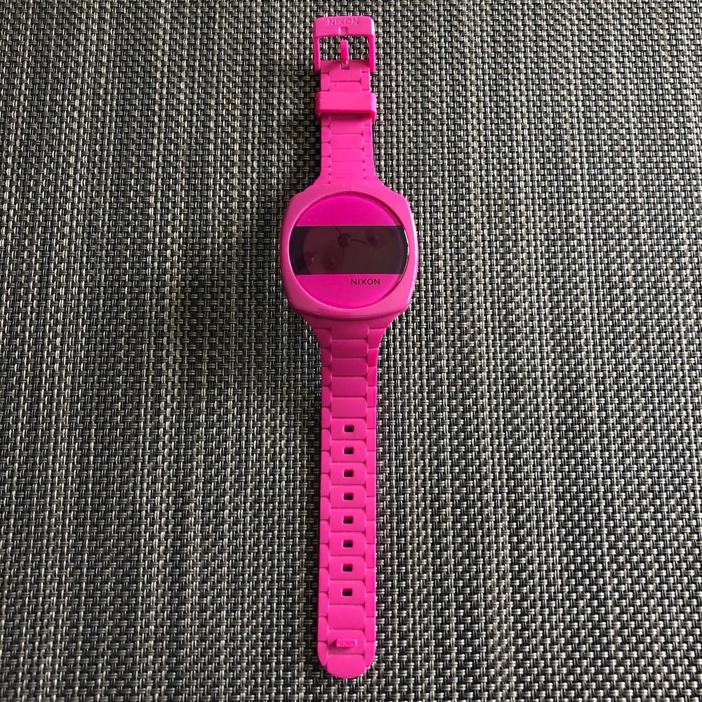 NIXON Watch